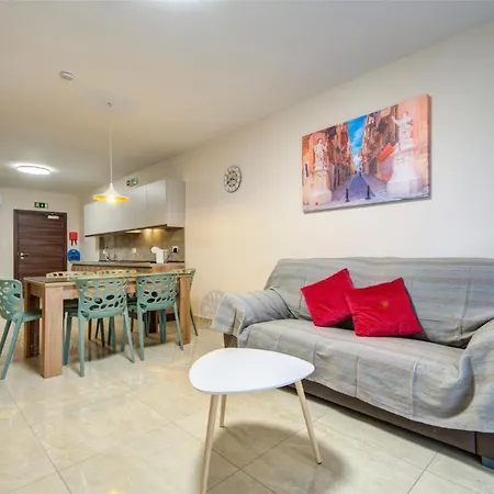 Cosy 3br With Private Terrace In By 360 Estates