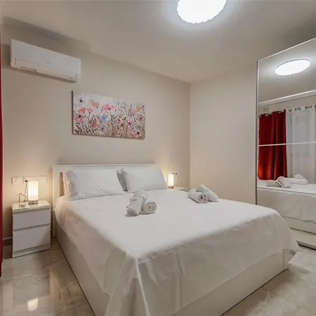 Cosy 3br With Private Terrace In By 360 Estates Apartment