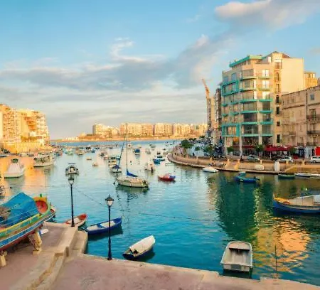 Cosy 3br With Private Terrace In By 360 Estates * Sliema