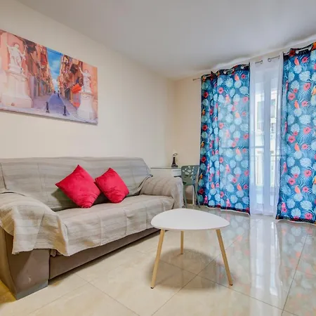 Cosy 3br With Private Terrace In By 360 Estates *